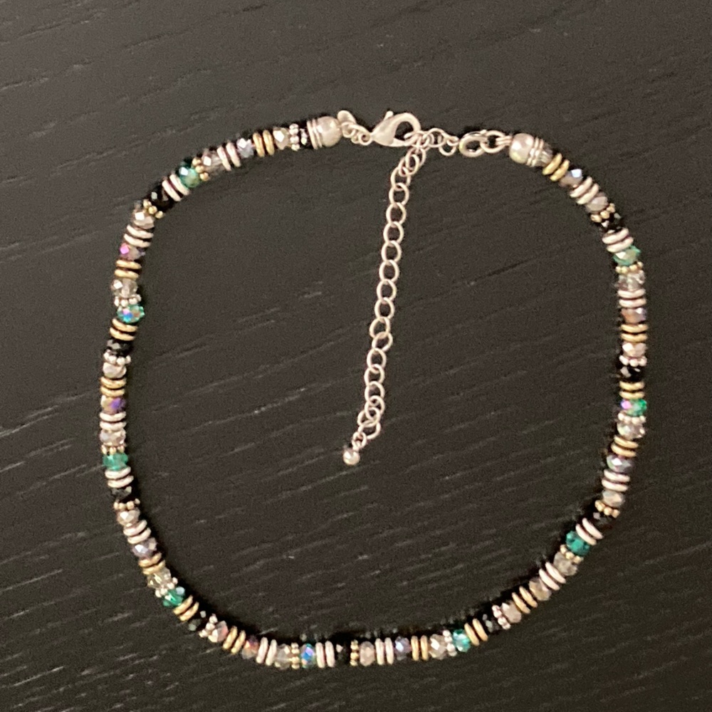 Premier designs bead/metal necklace